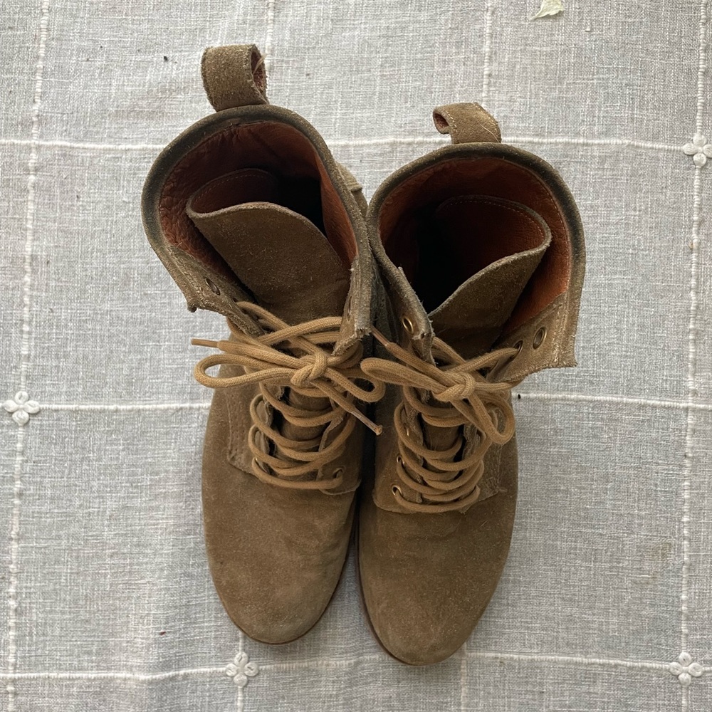 Frye tan suede combat boots womens 9